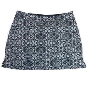 Tranquility‎ by Colorado Clothing Skort, Size Medium - Black & White Print